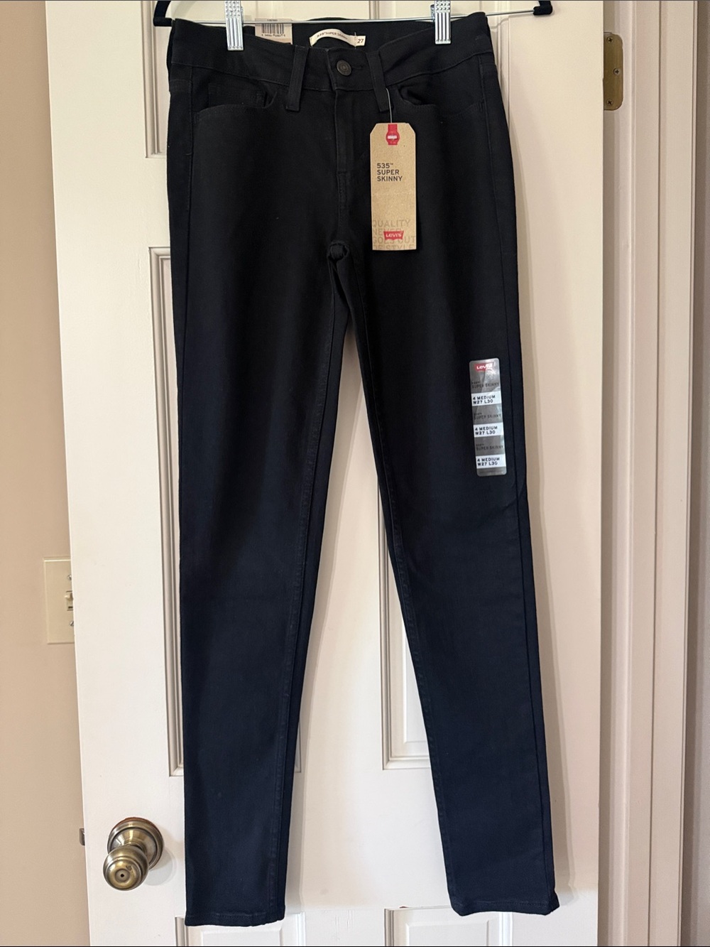 Levi's Black Skinny Jeans New with Tags